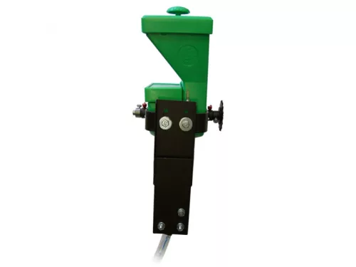 Adapter (granulátum adagoló, gépi és kézi elemekhez)