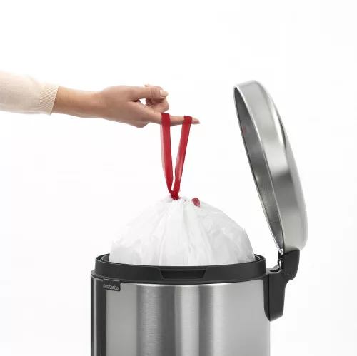 Brabantia NewIcon pedálos hulladékgyűjtő szagmentesen záródó Soft-Close fedél, műanyag tartály, 20L - Y méret, r.m. acél