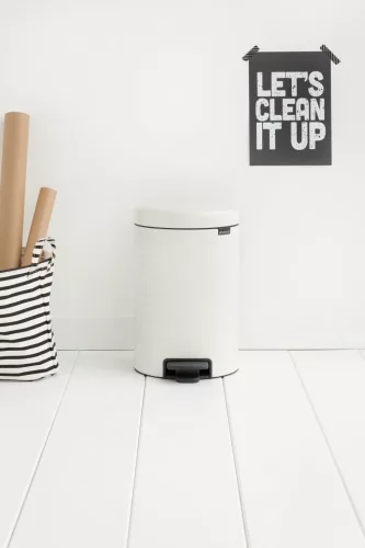 Brabantia NewIcon pedálos hulladékgyűjtő szagmentesen záródó Soft-Close fedél, acél belső tartály, 12L - X méret, acél,