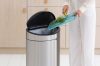 Brabantia Touch Bin New Soft-Touch nyomófedeles hulladékgyűjtő belső tartállyal, ovális, 40L - L méret, r.m. acél selyem