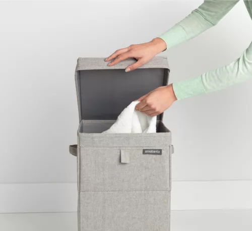 Brabantia Stackable Laundry Box egymásra helyezhető szennyestartó doboz, fix tetővel, téglalap formájú, 35L, szürke
