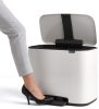 Brabantia Bo Pedal Bin pedálos szelektív hulladékgyűjtő szagmentesen záródó Soft-Close fedél, műanyag tartály, 3x11L