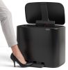 Brabantia Bo Pedal Bin pedálos szelektív hulladékgyűjtő szagmentesen záródó Soft-Close fedél, műanyag tartály, 3x11L