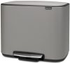 Brabantia Bo Pedal Bin pedálos szelektív hulladékgyűjtő szagmentesen záródó Soft-Close fedél, műanyag tartály, 11+23L