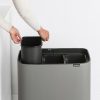 Brabantia Bo Touch Bin nyomófedeles szelektív hulladékgyűjtő, magasított, lábakon álló, műanyag tartály, 3x11L - X méret