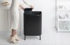 Brabantia Bo Touch Bin Hi szelektív hulladékgyűjtő Soft-Close fedéllel, magasított, lábakon álló, műanyag tartály, XXL,