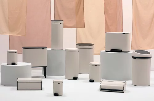 Brabantia Touch Bin New Soft-Touch nyomófedeles hulladékgyűjtő belső tartállyal, kerek, 30L - G méret, acél, világos