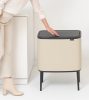 Brabantia Bo Touch Bin nyomófedeles szelektív hulladékgyűjtő, magasított, lábakon álló, műanyag tartály, 11+23L - X+J