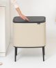 Brabantia Bo Touch Bin nyomófedeles szelektív hulladékgyűjtő, magasított, lábakon álló, műanyag tartály, 3x11L - X méret