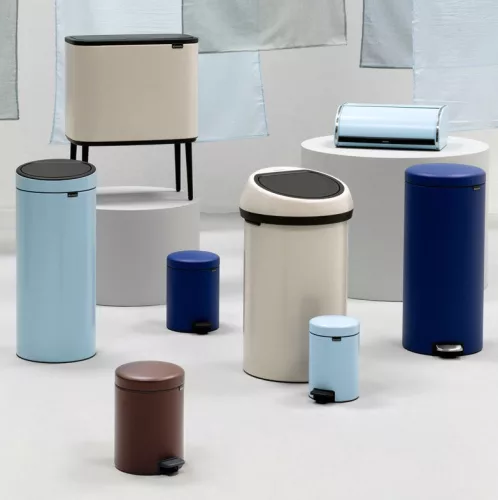 Brabantia Bo Touch Bin nyomófedeles szelektív hulladékgyűjtő, magasított, lábakon álló, műanyag tartály, 3x11L - X méret