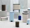 Brabantia NewIcon pedálos hulladékgyűjtő szagmentesen záródó Soft-Close fedél, műanyag tartály, 20L - Y méret, acél,