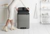 Brabantia Bo Pedal Bin pedálos hulladékgyűjtő szagmentesen záródó Soft-Close fedél, műanyag tartály, 60L - M méret, acél