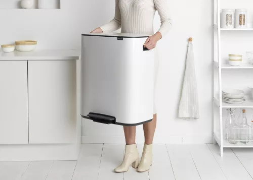 Brabantia Bo Pedal Bin pedálos szelektív hulladékgyűjtő szagmentesen záródó Soft-Close fedél, műanyag tartály, 2x30L
