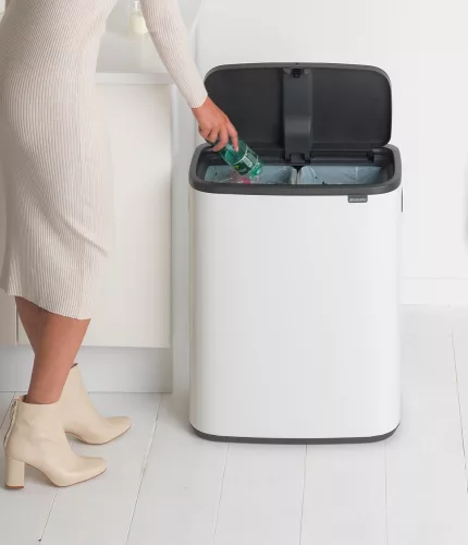 Brabantia Bo Touch Bin nyomófedeles hulladékgyűjtő XXL, padlón álló, műanyag tartály, 2x30L - O méret, acél, fehér