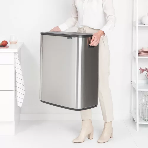 Brabantia Bo Touch Bin nyomófedeles hulladékgyűjtő XXL, padlón álló, műanyag tartály, 2x30L - O méret, r.m. acél, selyem