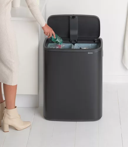 Brabantia Bo Touch Bin nyomófedeles hulladékgyűjtő XXL, padlón álló, műanyag tartály, 2x30L - O méret, acél, matt fekete
