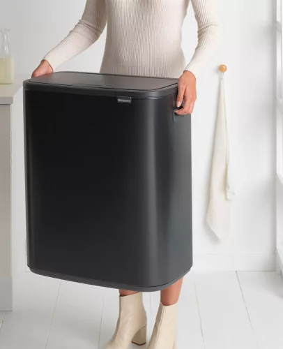 Brabantia Bo Touch Bin nyomófedeles hulladékgyűjtő XXL, padlón álló, műanyag tartály, 2x30L - O méret, acél, matt fekete