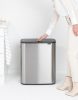 Brabantia Bo Touch Bin nyomófedeles hulladékgyűjtő XXL, padlón álló, műanyag tartály, 60L - M méret, r.m. acél, selyem