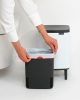 Brabantia Bo Waste Bin Hi hulladékgyűjtő felnyitható, Soft-Close fedéllel, magasított, lábakon álló, műanyag tartály, 7L