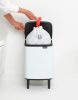 Brabantia Bo Waste Bin Hi hulladékgyűjtő felnyitható, Soft-Close fedéllel, magasított, lábakon álló, műanyag tartály, 7L