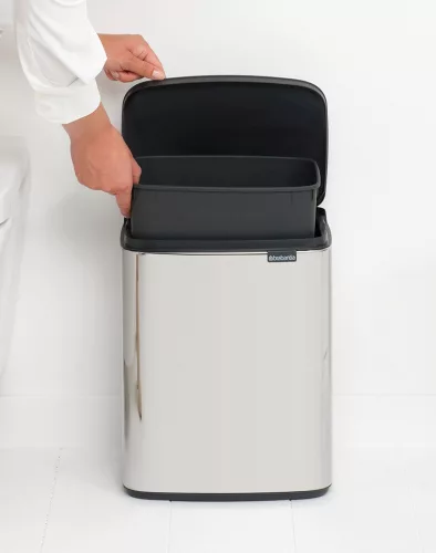Brabantia Bo Waste Bin hulladékgyűjtő felnyitható, Soft-Close fedéllel, műanyag tartály, 12L - C méret, r.m. acél,