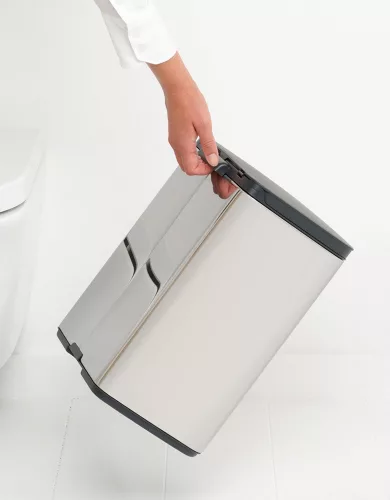 Brabantia Bo Waste Bin hulladékgyűjtő felnyitható, Soft-Close fedéllel, műanyag tartály, 12L - C méret, r.m. acél,