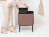 Brabantia Bo Touch Bin nyomófedeles szelektív hulladékgyűjtő, magasított, lábakon álló, műanyag tartály, 11+23L - X+J