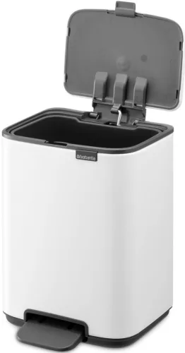 Brabantia Bo Pedal Bin pedálos hulladékgyűjtő szagmentesen záródó Soft-Close fedél, karcsú, négyzetes forma, műanyag