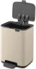 Brabantia Bo Pedal Bin pedálos hulladékgyűjtő szagmentesen záródó Soft-Close fedél, karcsú, négyzetes forma, műanyag