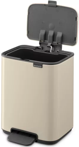 Brabantia Bo Pedal Bin pedálos hulladékgyűjtő szagmentesen záródó Soft-Close fedél, karcsú, négyzetes forma, műanyag