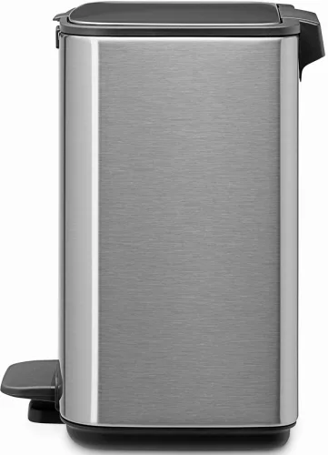 Brabantia Bo Pedal Bin pedálos hulladékgyűjtő szagmentesen záródó Soft-Close fedél, karcsú, négyzetes forma, műanyag