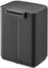 Brabantia Bo Pedal Bin pedálos hulladékgyűjtő szagmentesen záródó Soft-Close fedél, karcsú, négyzetes forma, műanyag