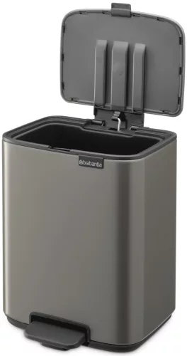 Brabantia Bo Pedal Bin pedálos hulladékgyűjtő szagmentesen záródó Soft-Close fedél, karcsú, négyzetes forma, műanyag