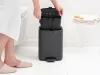 Brabantia Bo Pedal Bin pedálos hulladékgyűjtő szagmentesen záródó Soft-Close fedél, karcsú, négyzetes forma, műanyag
