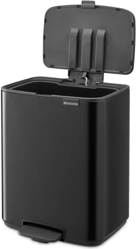 Brabantia Bo Pedal Bin pedálos hulladékgyűjtő szagmentesen záródó Soft-Close fedél, karcsú, négyzetes forma, műanyag