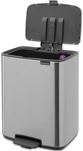 Brabantia Bo Pedal Bin pedálos hulladékgyűjtő szagmentesen záródó Soft-Close fedél, karcsú, négyzetes forma, műanyag
