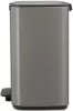 Brabantia Bo Pedal Bin pedálos hulladékgyűjtő szagmentesen záródó Soft-Close fedél, karcsú, négyzetes forma, műanyag
