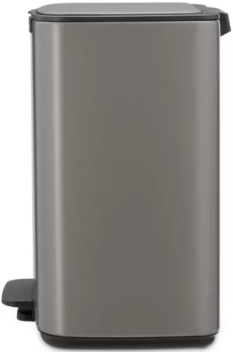 Brabantia Bo Pedal Bin pedálos hulladékgyűjtő szagmentesen záródó Soft-Close fedél, karcsú, négyzetes forma, műanyag