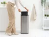 Brabantia Bo Touch Bin nyomófedeles hulladékgyűjtő, karcsú, négyzetes forma, műanyag tartály, 30L - O méret, r.m. acél,
