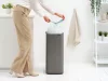 Brabantia Bo Touch Bin nyomófedeles hulladékgyűjtő, karcsú, négyzetes forma, műanyag tartály, 30L - O méret, acél,