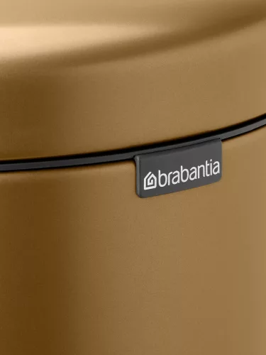 Brabantia NewIcon pedálos hulladékgyűjtő szagmentesen záródó Soft-Close fedél, műanyag tartály, 30L - G méret, acél,