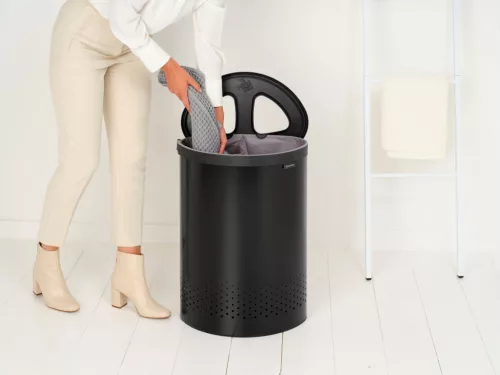 Brabantia Laundry Bin Selector szennyestartó szellőző nyílásokkal, 2 részes tépőzáras szennyesgyűjtő zsák, ovális forma,