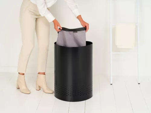 Brabantia Laundry Bin Selector szennyestartó szellőző nyílásokkal, 2 részes tépőzáras szennyesgyűjtő zsák, ovális forma,