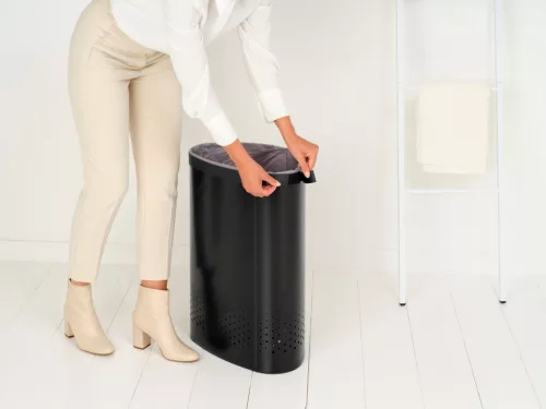 Brabantia Laundry Bin Selector szennyestartó szellőző nyílásokkal, 2 részes tépőzáras szennyesgyűjtő zsák, ovális forma,