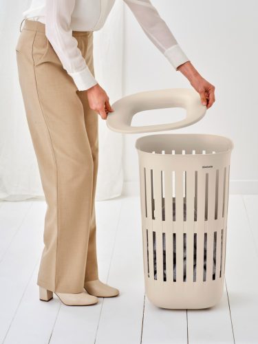 Brabantia Collect-It Laundry Basket magasított szennyestartó kosár levehető Quick-Drop fedővel, 55L, szellőző test,