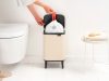 Brabantia Bo Waste Bin Hi hulladékgyűjtő felnyitható, Soft-Close fedéllel, magasított, lábakon álló, műanyag tartály, 7L
