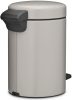 Brabantia NewIcon pedálos hulladékgyűjtő szagmentesen záródó Soft-Close fedél, műanyag tartály, 3L - V méret, acél,