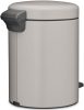 Brabantia NewIcon pedálos hulladékgyűjtő szagmentesen záródó Soft-Close fedél, műanyag tartály, 5L - W méret, acél,