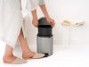 Brabantia NewIcon pedálos hulladékgyűjtő szagmentesen záródó Soft-Close fedél, műanyag tartály, 5L - W méret, acél,