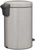 Brabantia NewIcon pedálos hulladékgyűjtő szagmentesen záródó Soft-Close fedél, műanyag tartály, 12L - X méret, acél,